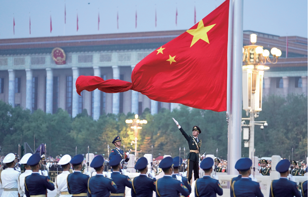 天安门广场升旗仪式  新华社.png